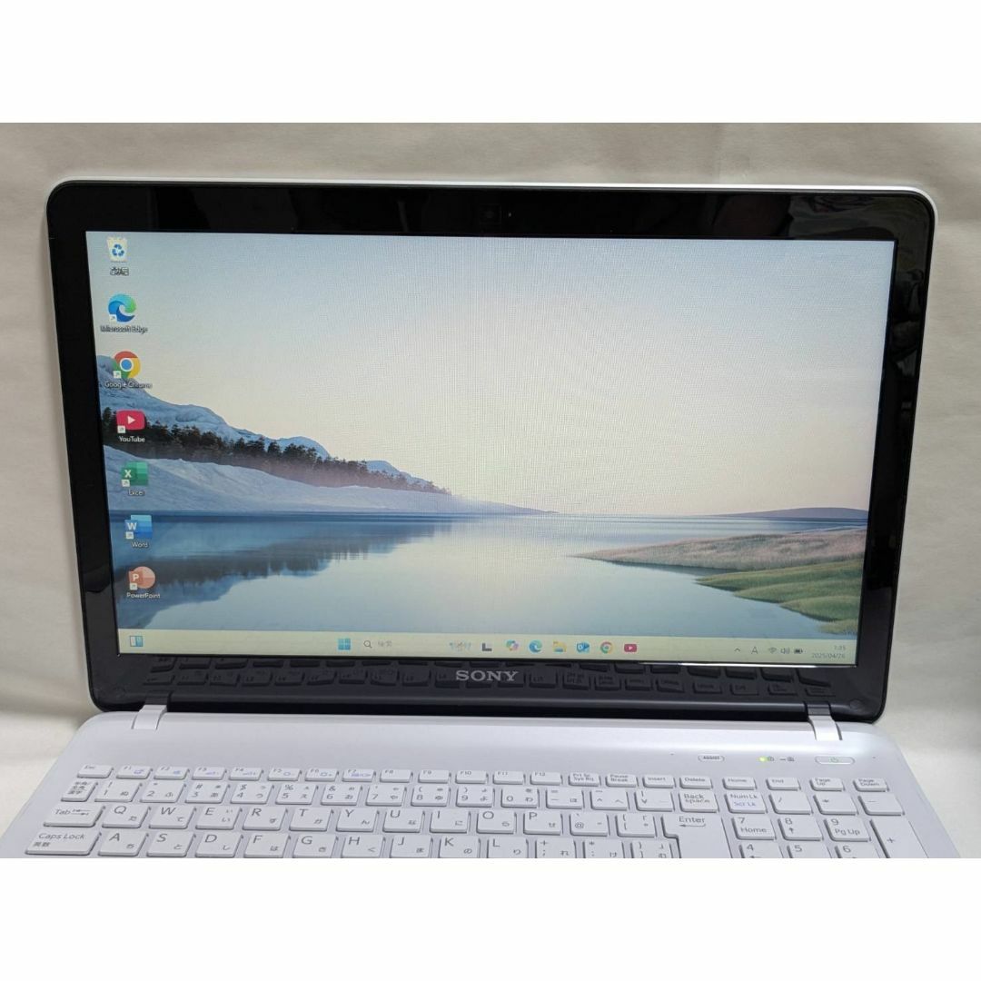 VAIO - VAIO SVF153B1GN 美品白 SSD WIN11 Office2021の通販 by VAIO - VAIO SVF153B1GN 美品白 SSD WIN11 Office2021の通販 by