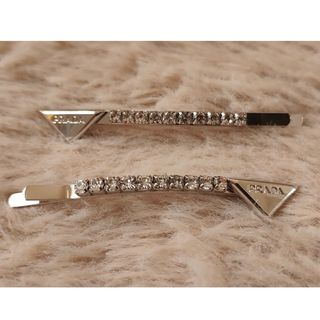 PRADA - Prada ヘアピン 2個セット ノベルティ ゴールドの通販 PRADA - Prada ヘアピン 2個セット ノベルティ ゴールドの通販