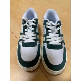 LACOSTE(スニーカー)のフリマアイテム一覧 LACOSTE(スニーカー)のフリマアイテム一覧