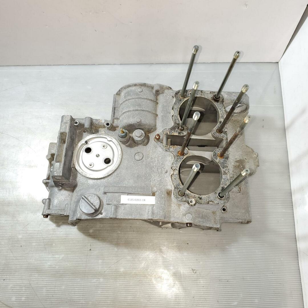 KAWASAKI Z750T クランクケース クランクシャフト カワサキの KAWASAKI Z750T クランクケース クランクシャフト カワサキの