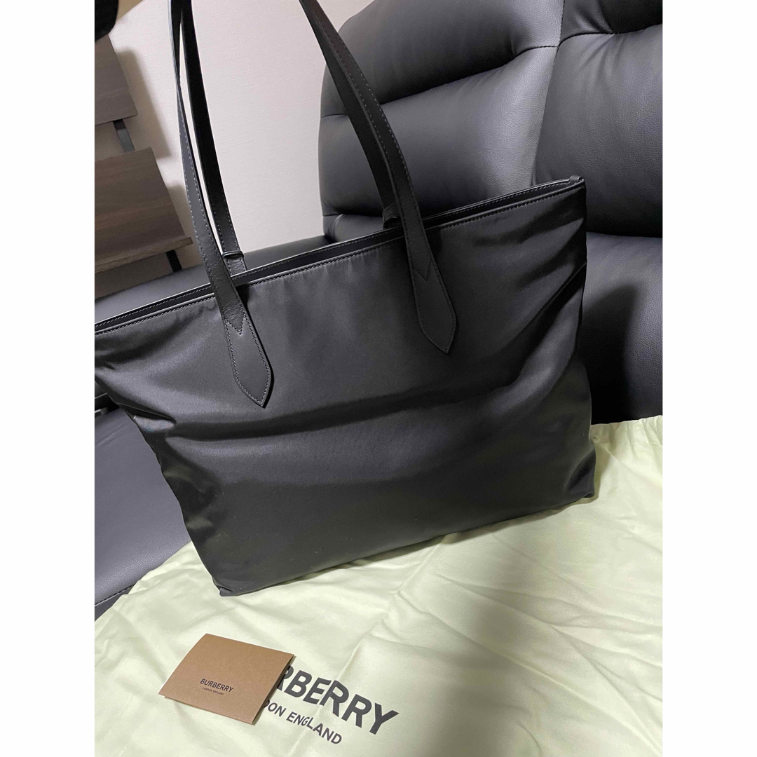 BURBERRY - 新品未使用 バーバリー ブラック トートバッグの通販 BURBERRY - 新品未使用 バーバリー ブラック トートバッグの通販