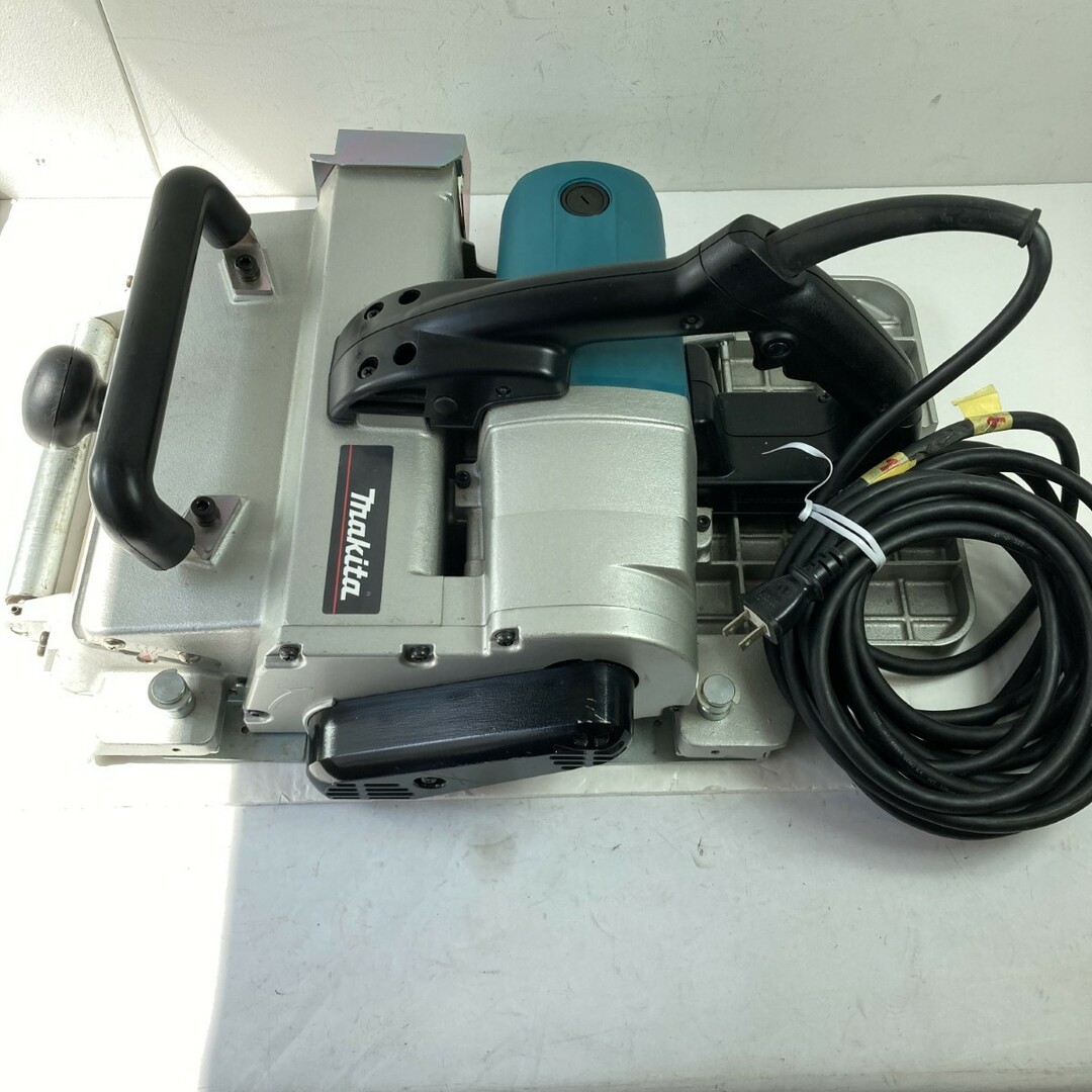 Makita - **MAKITA マキタ 電動カンナ コード式 312mm 1尺 Makita - **MAKITA マキタ 電動カンナ コード式 312mm 1尺