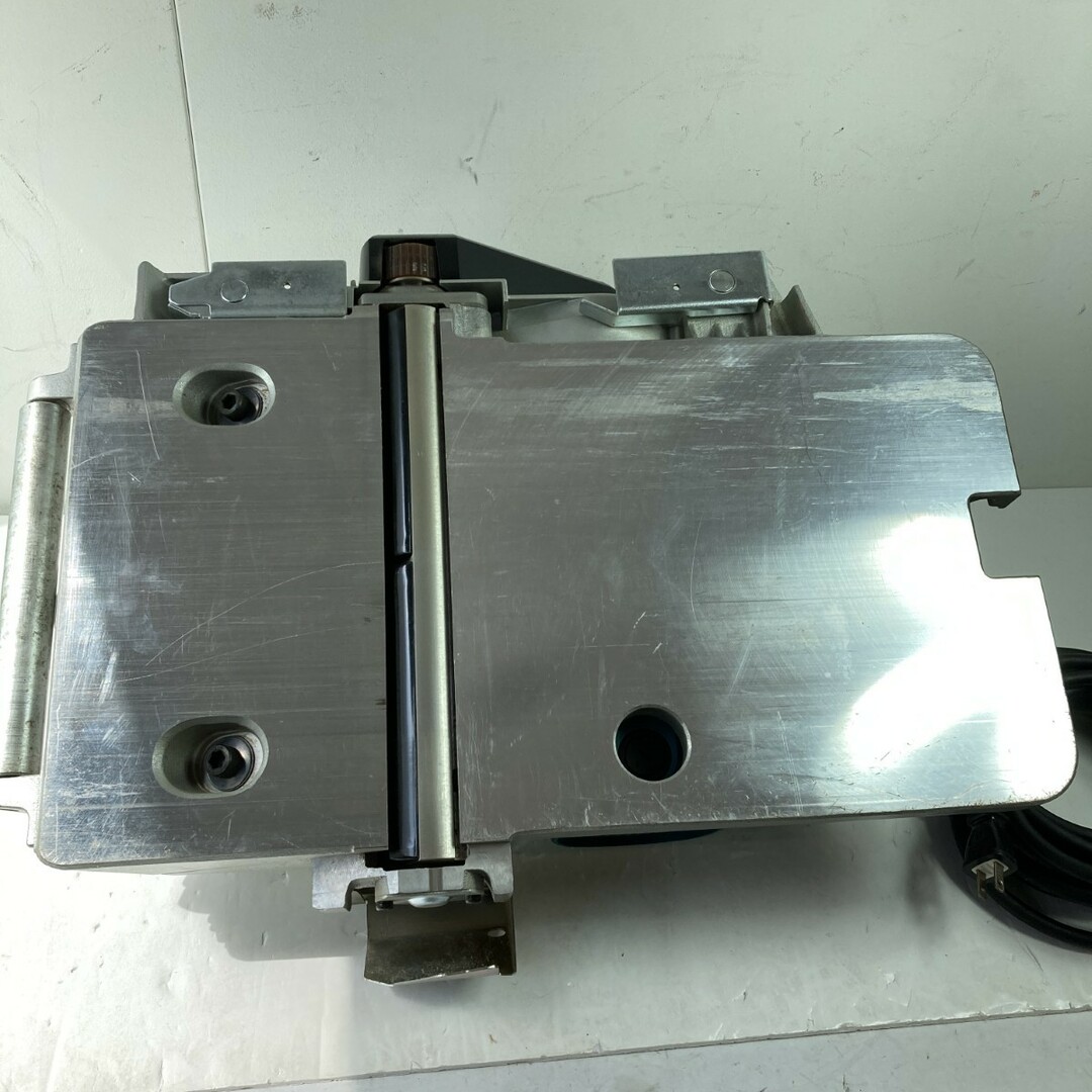 Makita - **MAKITA マキタ 電動カンナ コード式 312mm 1尺 Makita - **MAKITA マキタ 電動カンナ コード式 312mm 1尺