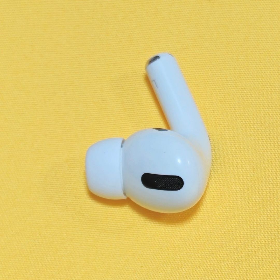 Apple - AirPods Pro 第1世代 左耳 A2084 イヤホンの通販 by Apple - AirPods Pro 第1世代 左耳 A2084 イヤホンの通販 by
