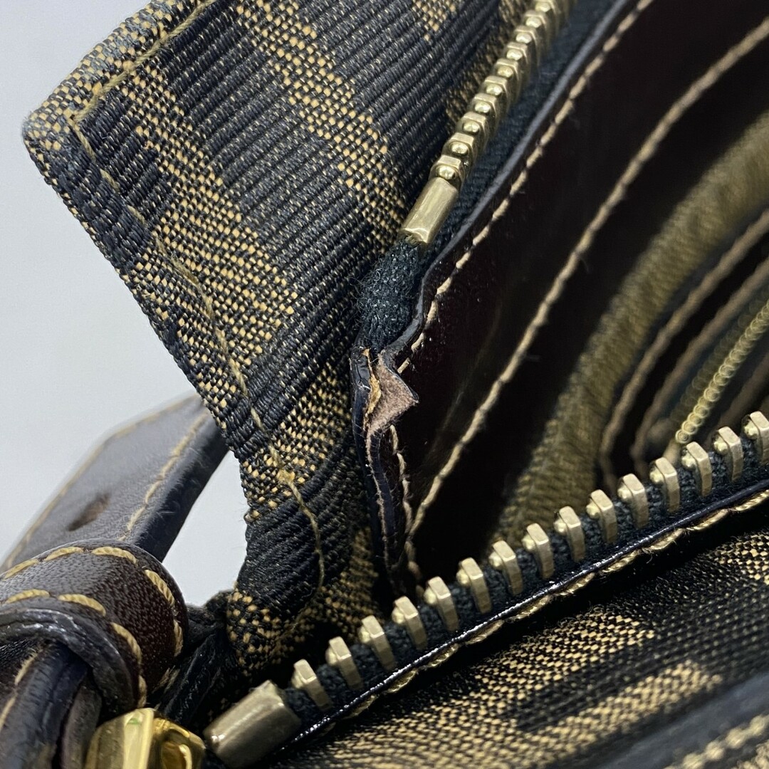 FENDI - 【5dc4789】フェンディ ショルダーバッグ ズッカ FENDI - 【5dc4789】フェンディ ショルダーバッグ ズッカ