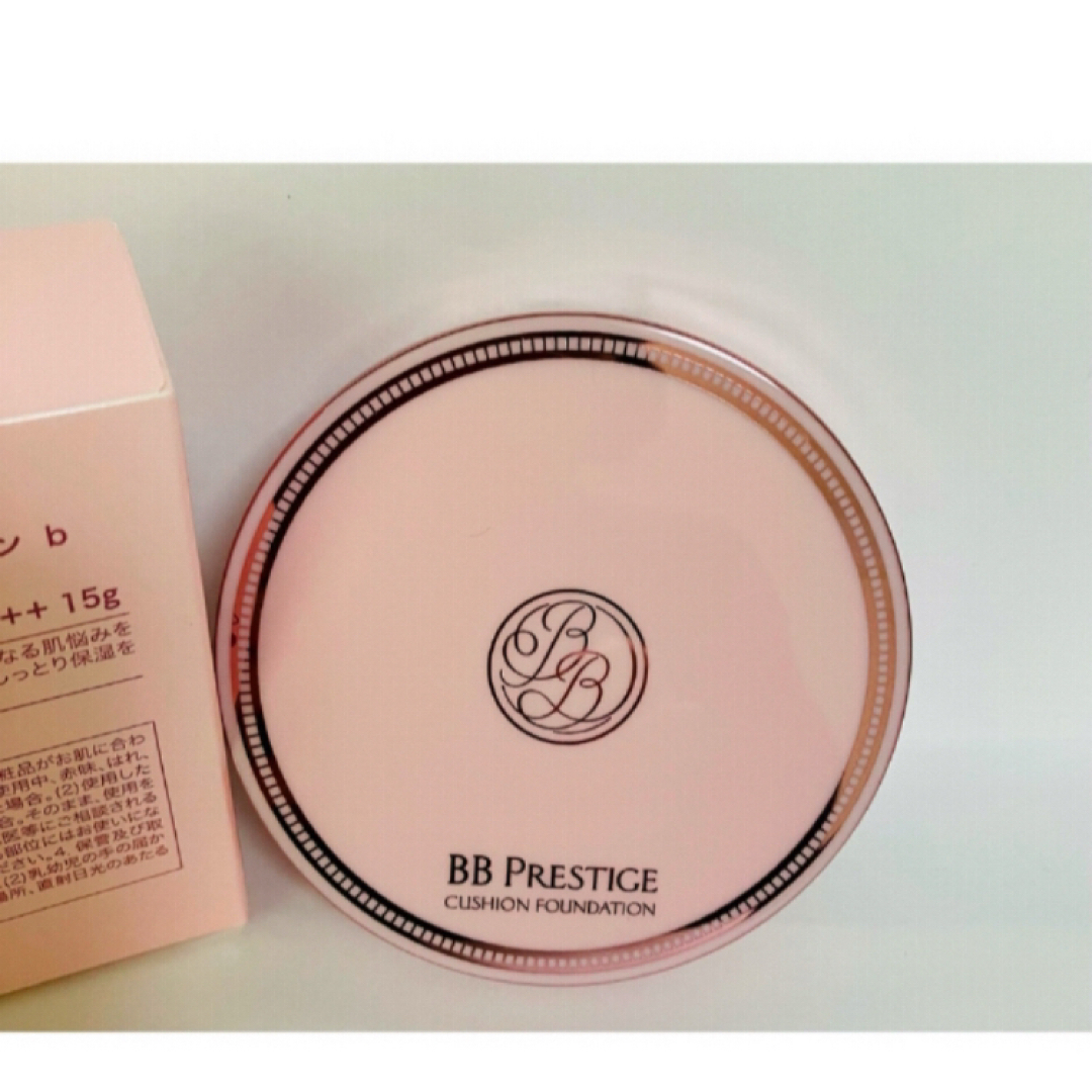 AVON(エイボン)のBBプレステージ ファンデーション ライトオークル クッションファンデーション  コスメ/美容のベースメイク/化粧品(ファンデーション)の商品写真