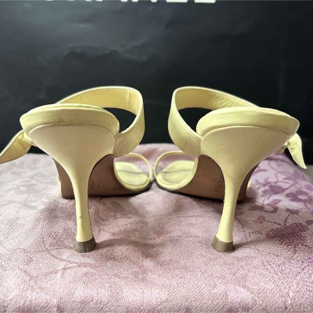 MANOLO BLAHNIK - マノロブラニク 35.5ハーフリボン レザー MANOLO BLAHNIK - マノロブラニク 35.5ハーフリボン レザー