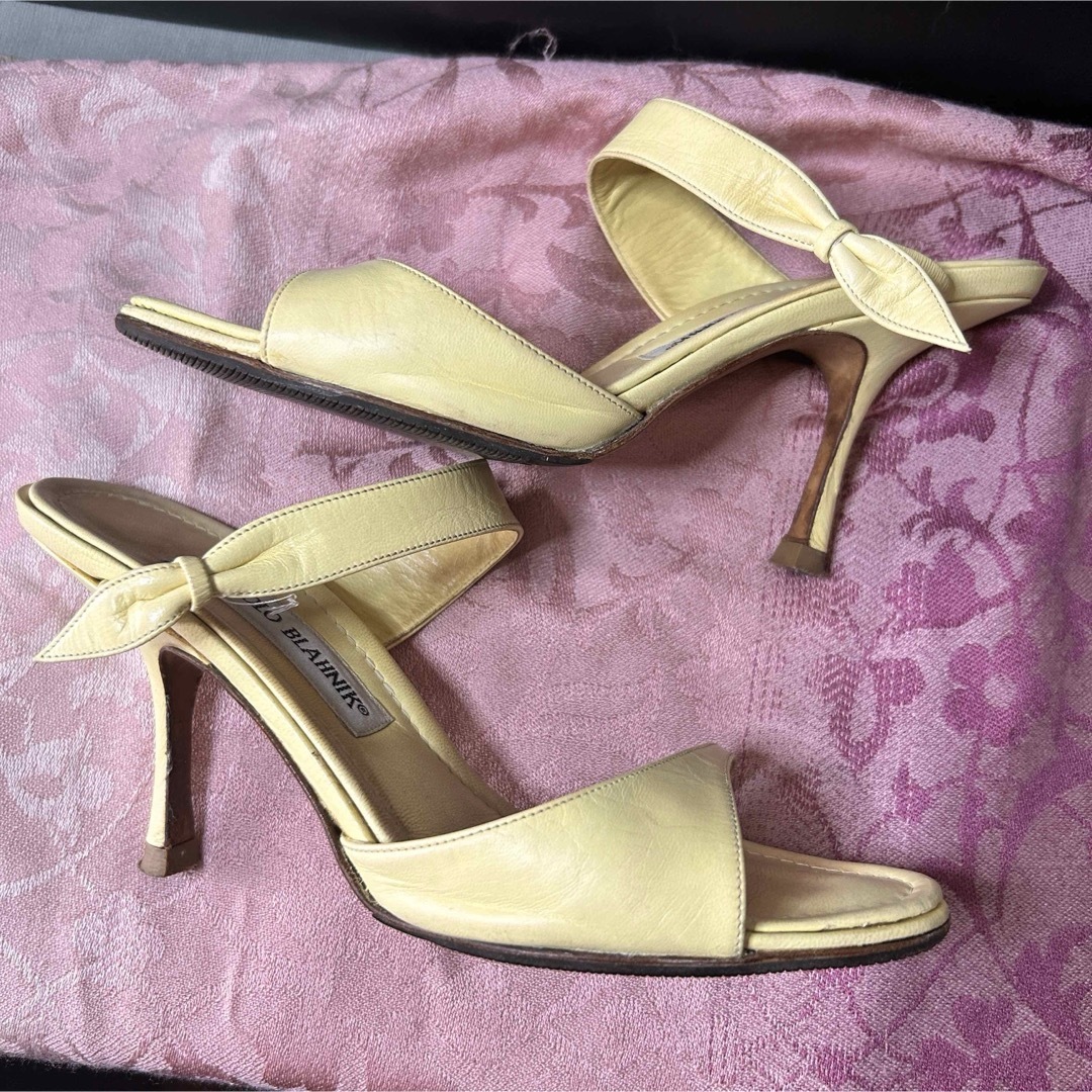MANOLO BLAHNIK - マノロブラニク 35.5ハーフリボン レザー MANOLO BLAHNIK - マノロブラニク 35.5ハーフリボン レザー