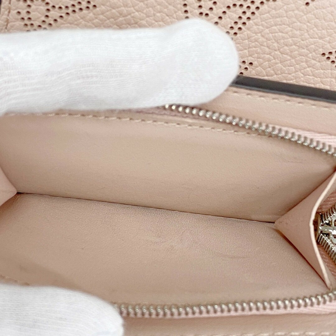 LOUIS VUITTON - 【5dc4984】ルイヴィトン 三つ折り財布 マヒナ LOUIS VUITTON - 【5dc4984】ルイヴィトン 三つ折り財布 マヒナ
