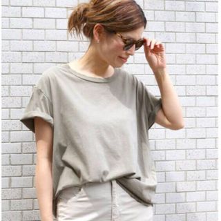 DEUXIEME CLASSE(Tシャツ(半袖/袖なし))のフリマアイテム一覧 DEUXIEME CLASSE(Tシャツ(半袖/袖なし))のフリマアイテム一覧