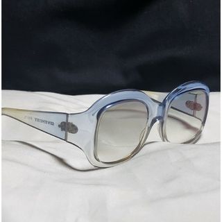 GIVENCHY(サングラス/メガネ)のフリマアイテム一覧 GIVENCHY(サングラス/メガネ)のフリマアイテム一覧