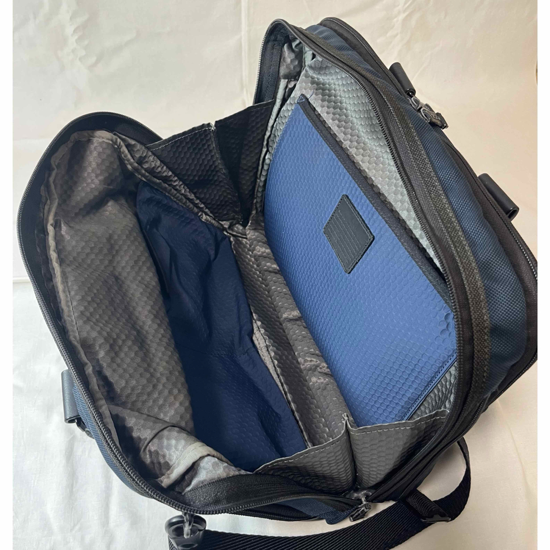 TUMI - TUMI ALPHA Bravoオールバニ 232640NVYの通販 by はる TUMI - TUMI ALPHA Bravoオールバニ 232640NVYの通販 by はる