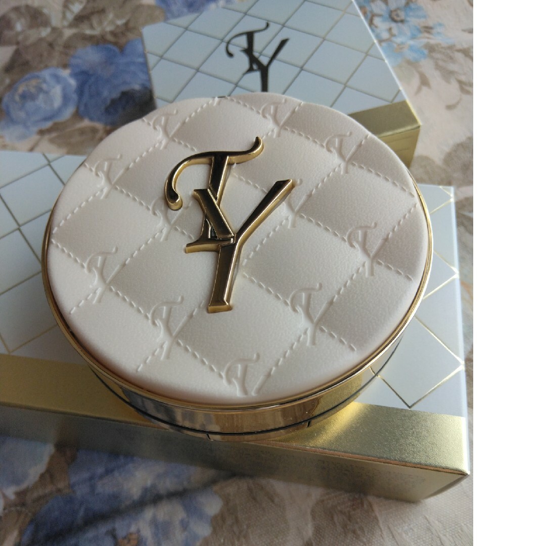 たかの友梨💎特別セット💎コンパクトケース&ファンデーション2 たかの友梨💎特別セット💎コンパクトケース&ファンデーション2