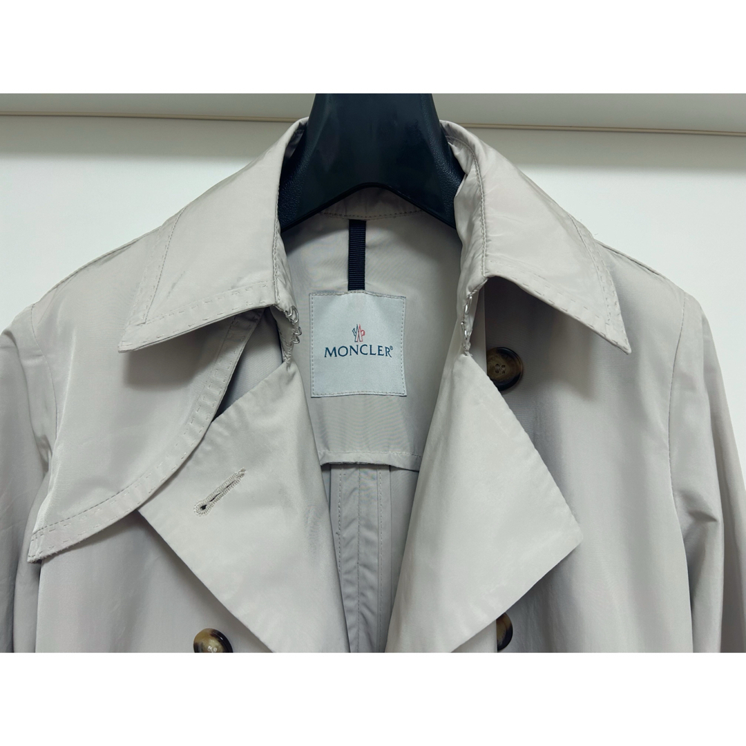 MONCLER - MONCLER ベージュ スプリング トレンチコートの通販 MONCLER - MONCLER ベージュ スプリング トレンチコートの通販