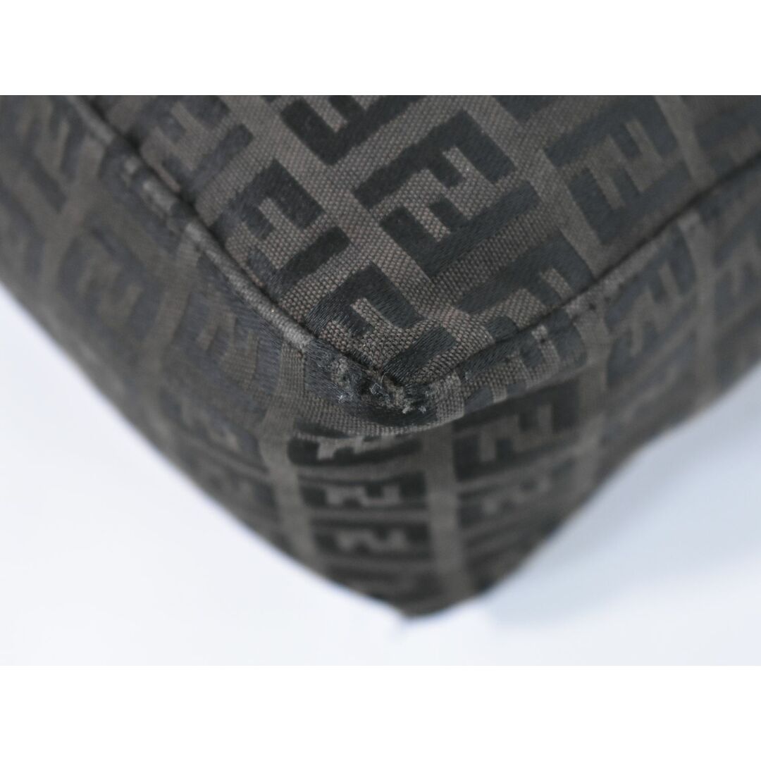FENDI - 本物 フェンディ FENDI ズッキーノ ハンドバッグ ポーチ FENDI - 本物 フェンディ FENDI ズッキーノ ハンドバッグ ポーチ