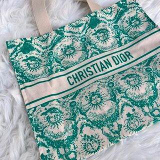 Christian Diorのフリマアイテム一覧 Christian Diorのフリマアイテム一覧