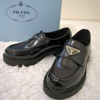 PRADA(ローファー/革靴)のフリマアイテム一覧 PRADA(ローファー/革靴)のフリマアイテム一覧