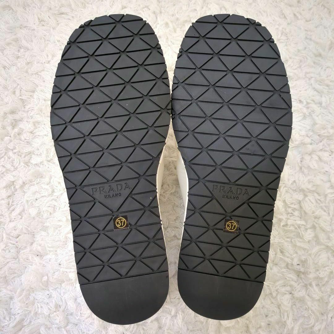 PRADA - ✨希少!新品✨PRADA ソフトパデッドナッパレザー PRADA - ✨希少!新品✨PRADA ソフトパデッドナッパレザー