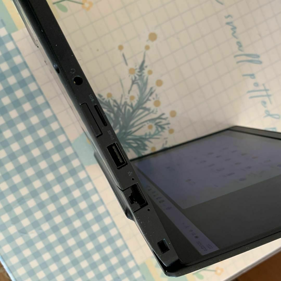 D01C【美品】フルHD/Core-i5第8世代/16GB/SSD512G aの通販 by D01C【美品】フルHD/Core-i5第8世代/16GB/SSD512G aの通販 by