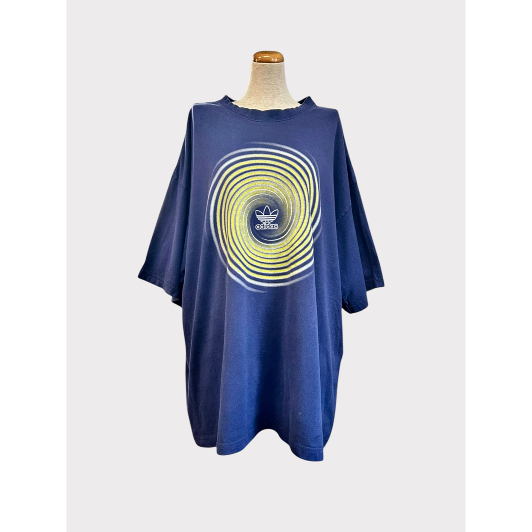 adidas - 90s adidas t-shirt adidas - 90s adidas t-shirt