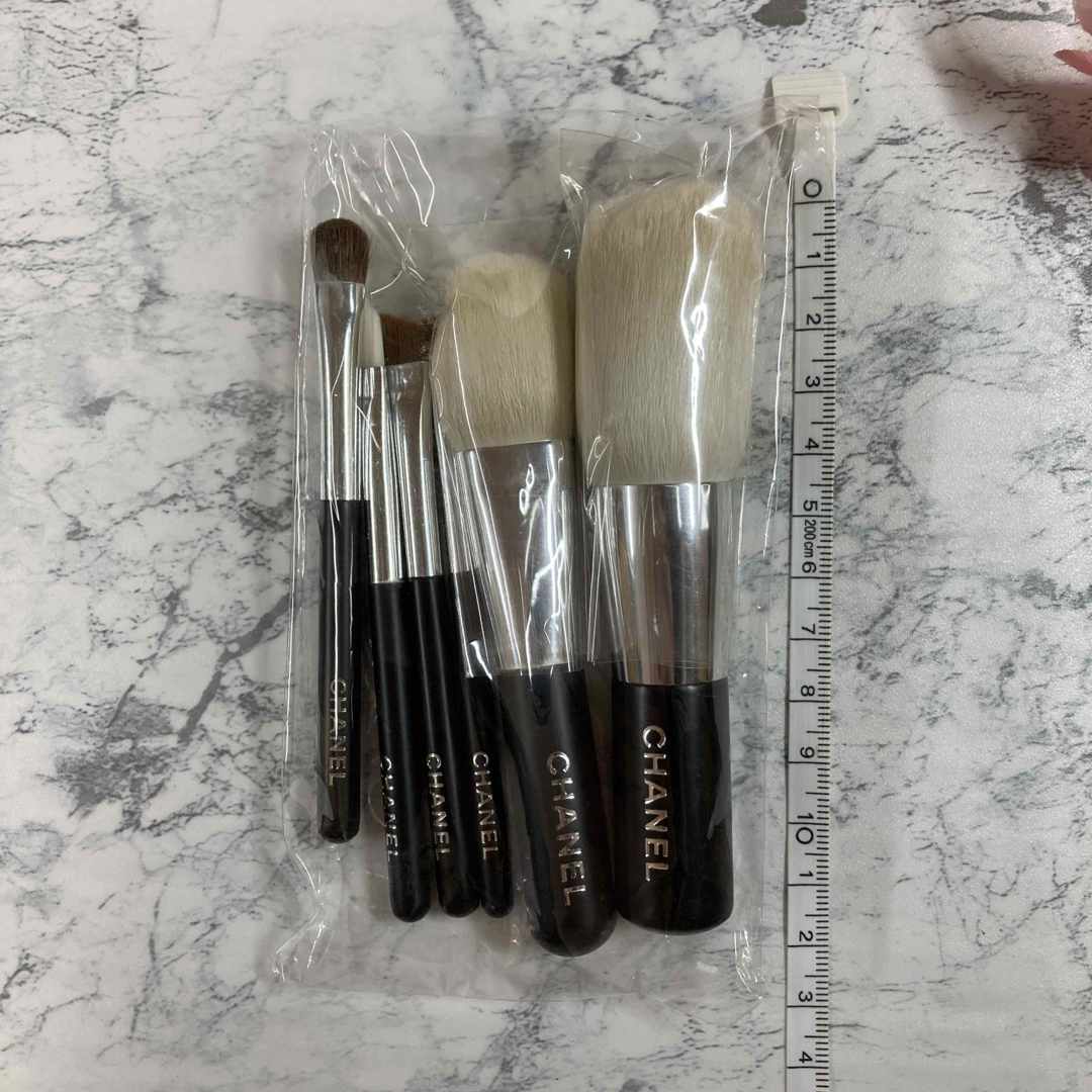 CHANEL - 【CHANEL✨未使用】レ ミニ ドゥ シャネル❤︎ポーチ CHANEL - 【CHANEL✨未使用】レ ミニ ドゥ シャネル❤︎ポーチ
