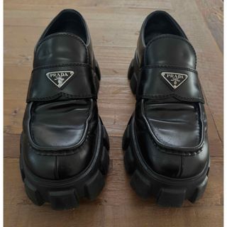 PRADA - プラダ 2HC282 RENYLON三角ポーチ装飾リナイロン PRADA - プラダ 2HC282 RENYLON三角ポーチ装飾リナイロン