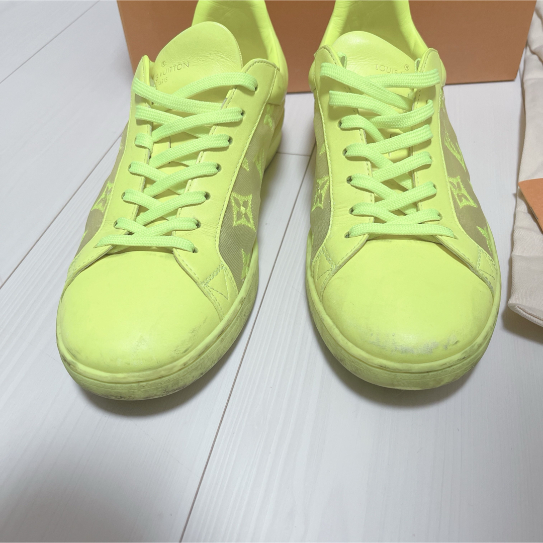 LOUIS VUITTON - LOUIS VUITTON ヴィトン レア商品 希少 蛍光 LOUIS VUITTON - LOUIS VUITTON ヴィトン レア商品 希少 蛍光
