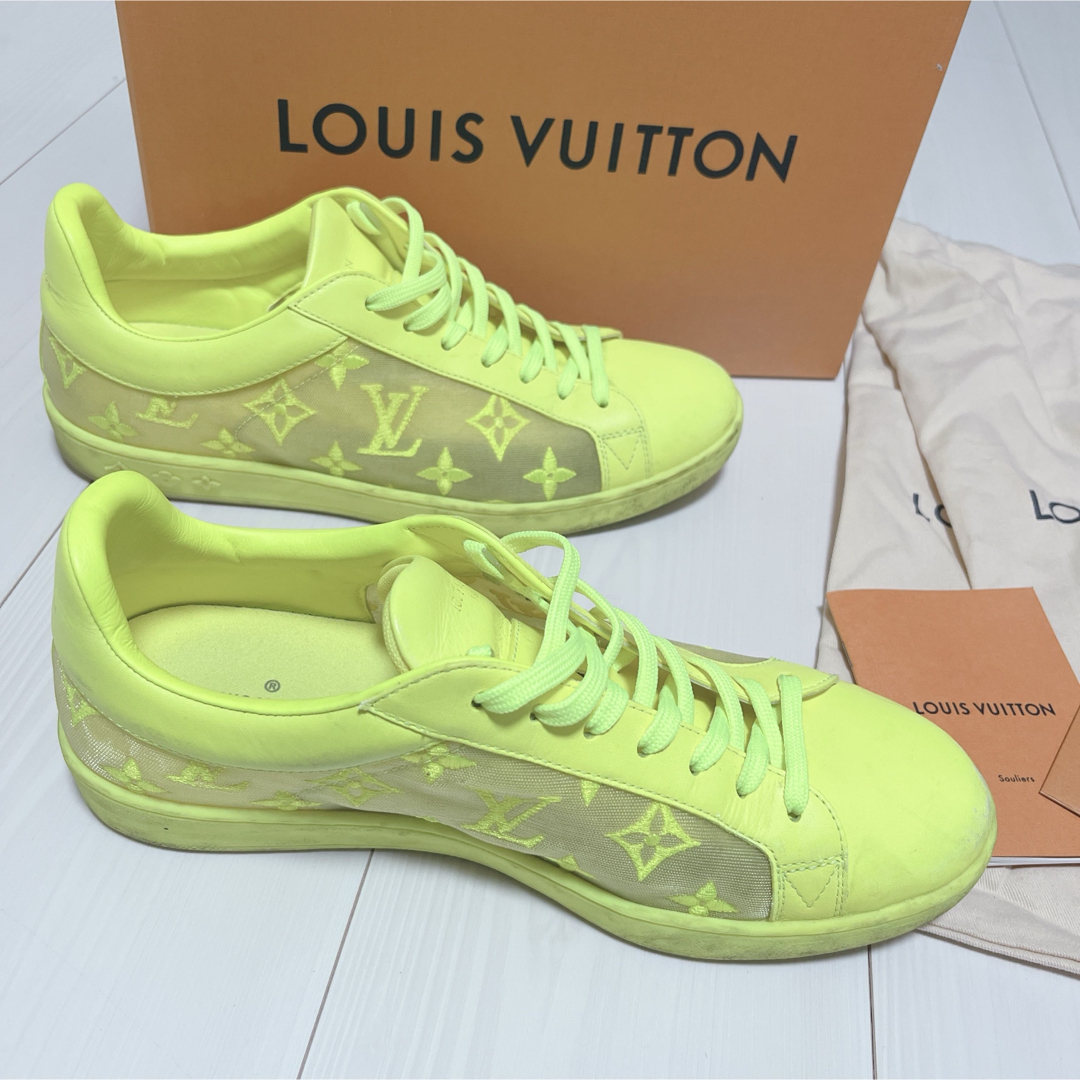 LOUIS VUITTON - LOUIS VUITTON ヴィトン レア商品 希少 蛍光 LOUIS VUITTON - LOUIS VUITTON ヴィトン レア商品 希少 蛍光