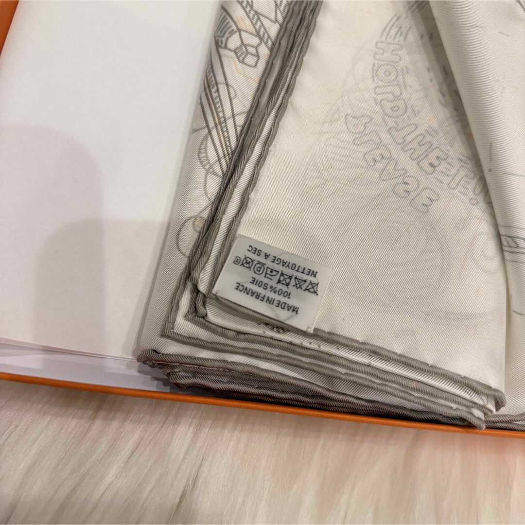 HERMES - 【新品未使用】エルメス カレ 90 《プリーズ・ホールド HERMES - 【新品未使用】エルメス カレ 90 《プリーズ・ホールド