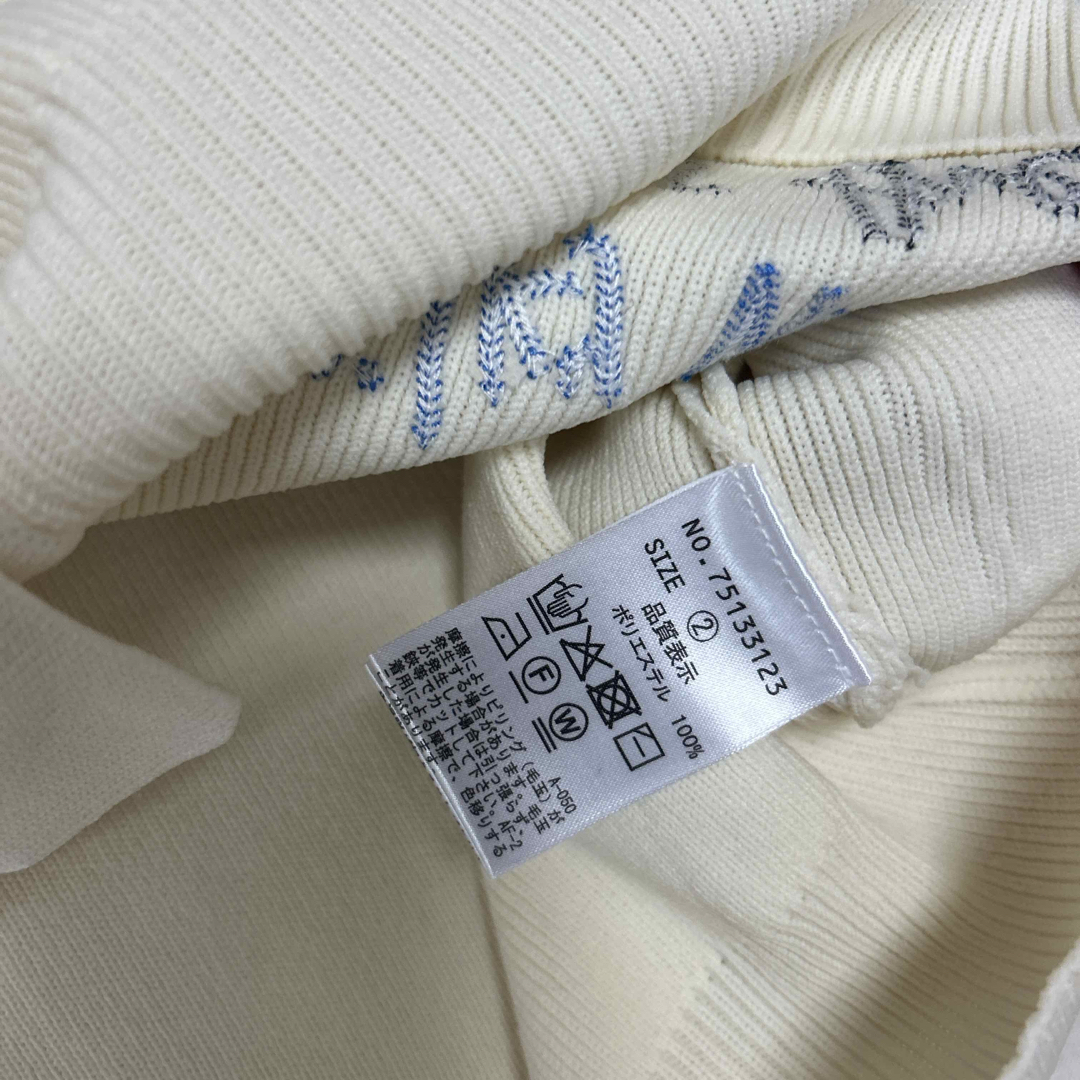COCO DEAL - 新品未使用タグ付きCOCODEAL ロゴ刺繍ニット COCO DEAL - 新品未使用タグ付きCOCODEAL ロゴ刺繍ニット