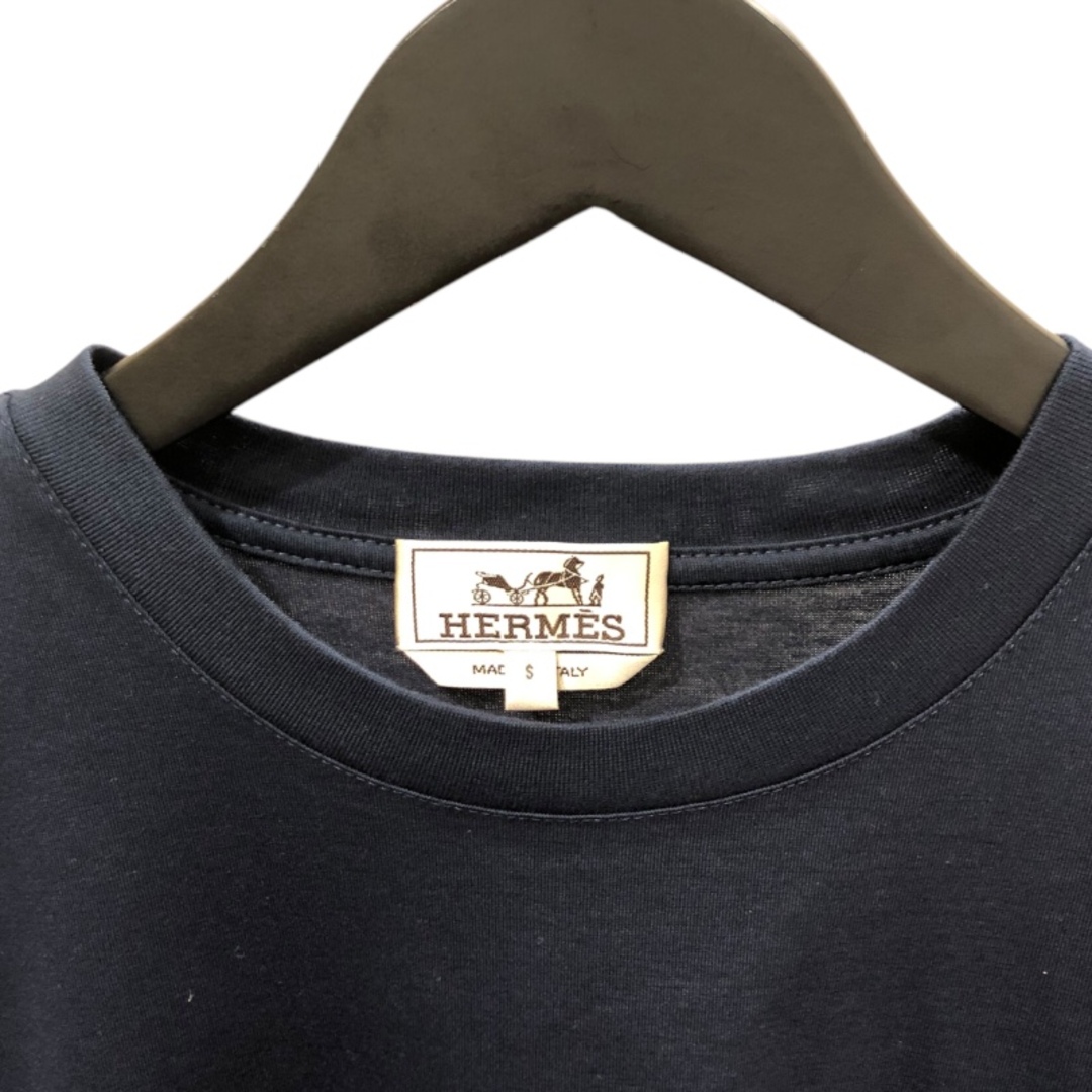 HERMES - エルメス HERMES レザーミニパッチTシャツ ネイビー HERMES - エルメス HERMES レザーミニパッチTシャツ ネイビー