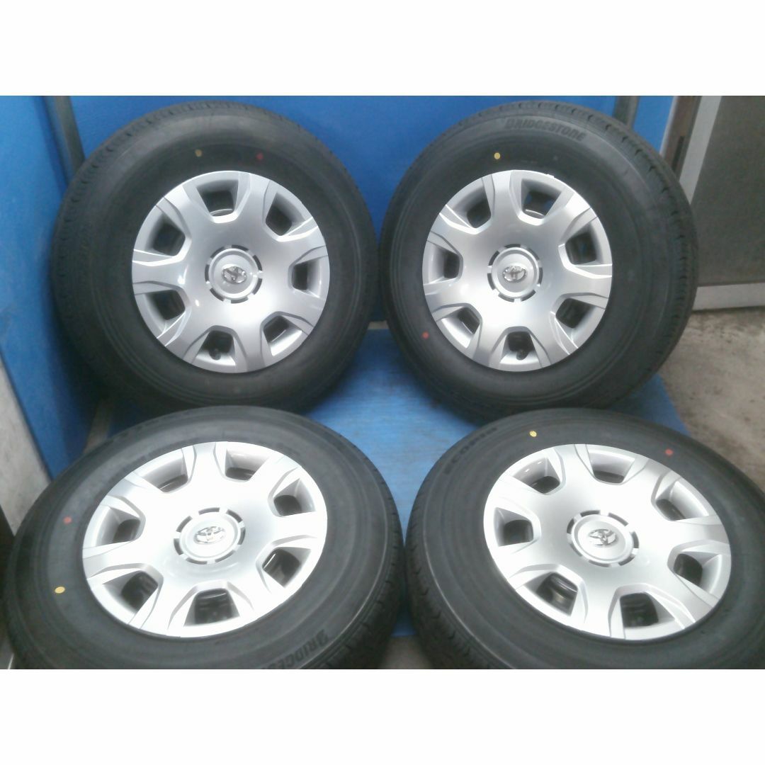 トヨタ - トヨタ ハイエース純正+BS 195/80R15 納車外し 未使用 トヨタ - トヨタ ハイエース純正+BS 195/80R15 納車外し 未使用
