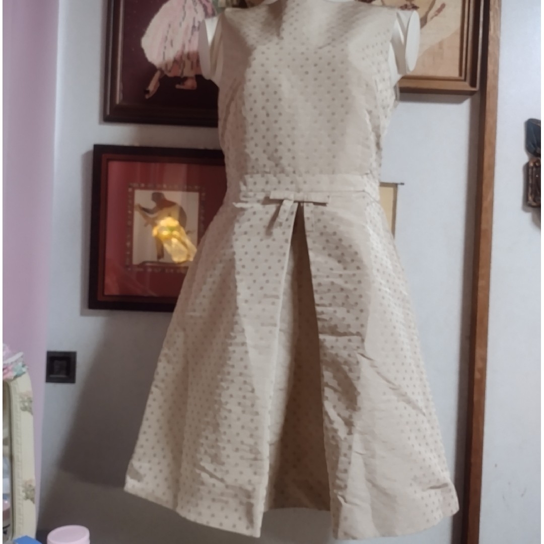 RED VALENTINO - 美品❤レッドヴァレンティノ❤ノースリーブひざ RED VALENTINO - 美品❤レッドヴァレンティノ❤ノースリーブひざ