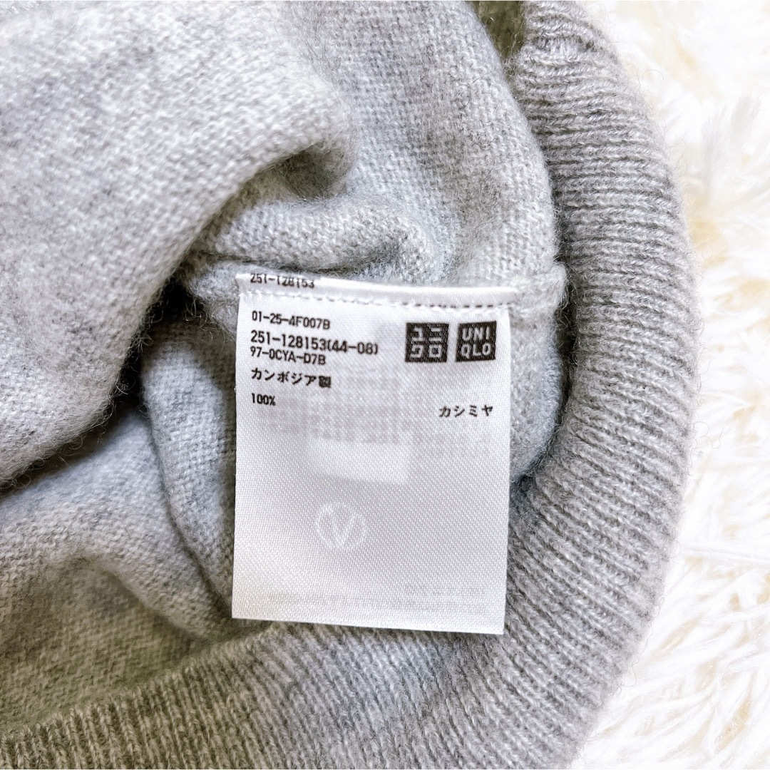 UNIQLO - UNIQLO ユニクロ カシミヤ100% クルーネック 長袖 UNIQLO - UNIQLO ユニクロ カシミヤ100% クルーネック 長袖