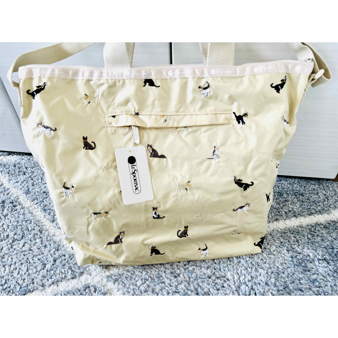 LeSportsac - レスポートサック ブリードオブキャット 刺繍 猫柄 LeSportsac - レスポートサック ブリードオブキャット 刺繍 猫柄