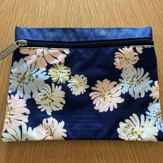 LeSportsac - レスポ×神崎恵 ポーチ チェリー キルトの通販 by LeSportsac - レスポ×神崎恵 ポーチ チェリー キルトの通販 by