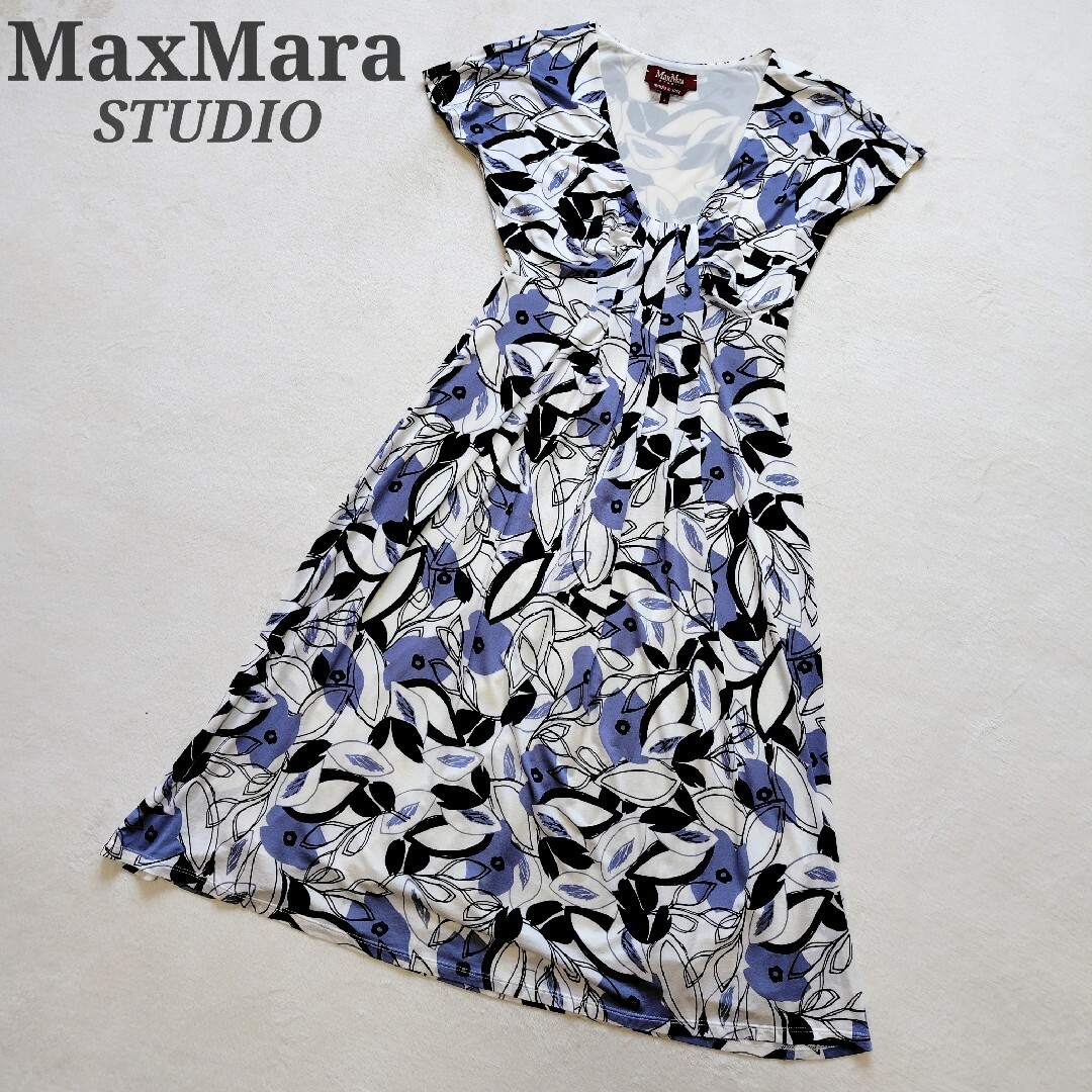 Max Mara - MaxMara STUDIO 花柄ロングワンピース フレア Max Mara - MaxMara STUDIO 花柄ロングワンピース フレア