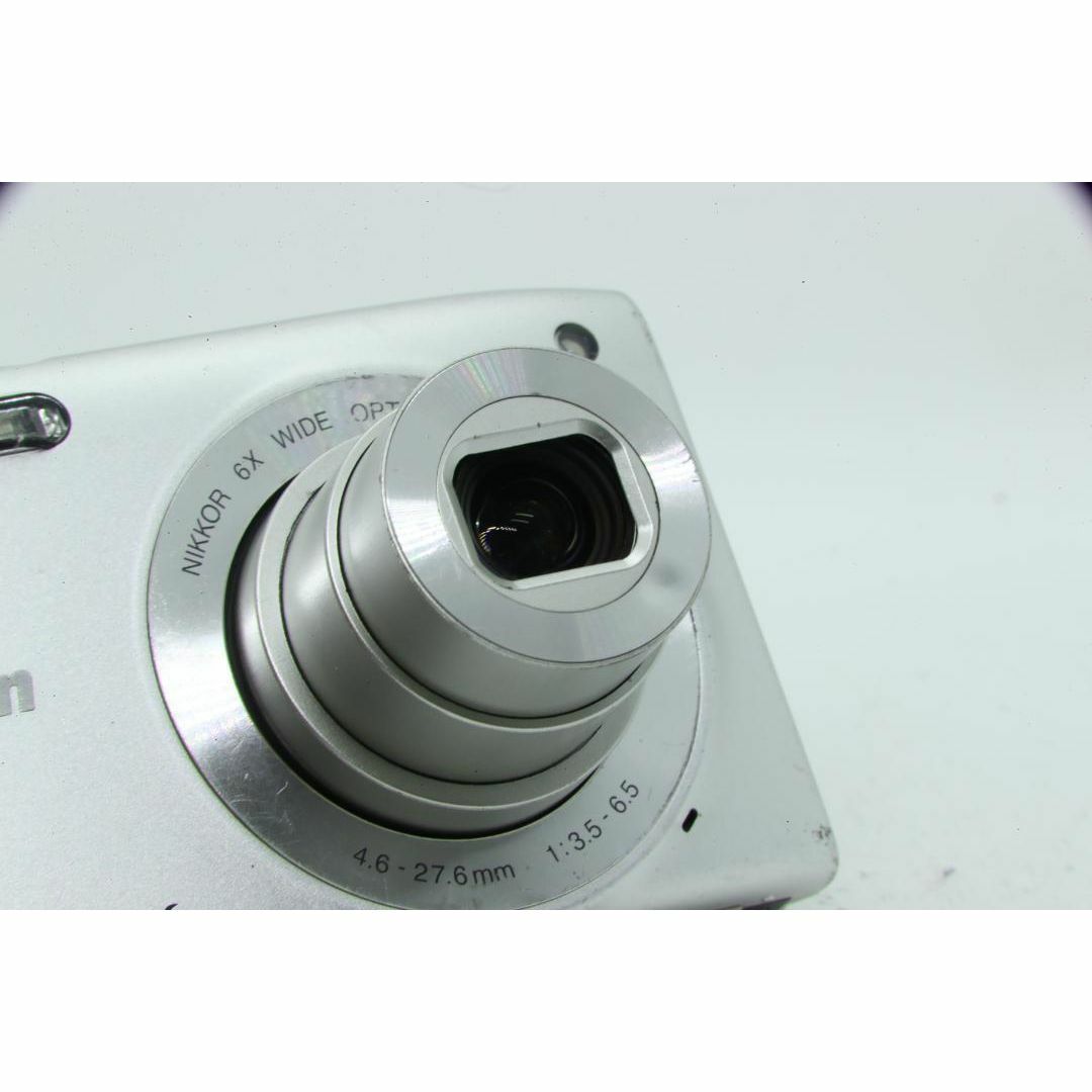 Q2323】 Nikon COOLPIX S3300 ニコン クールピクスの通販 by Q2323】 Nikon COOLPIX S3300 ニコン クールピクスの通販 by