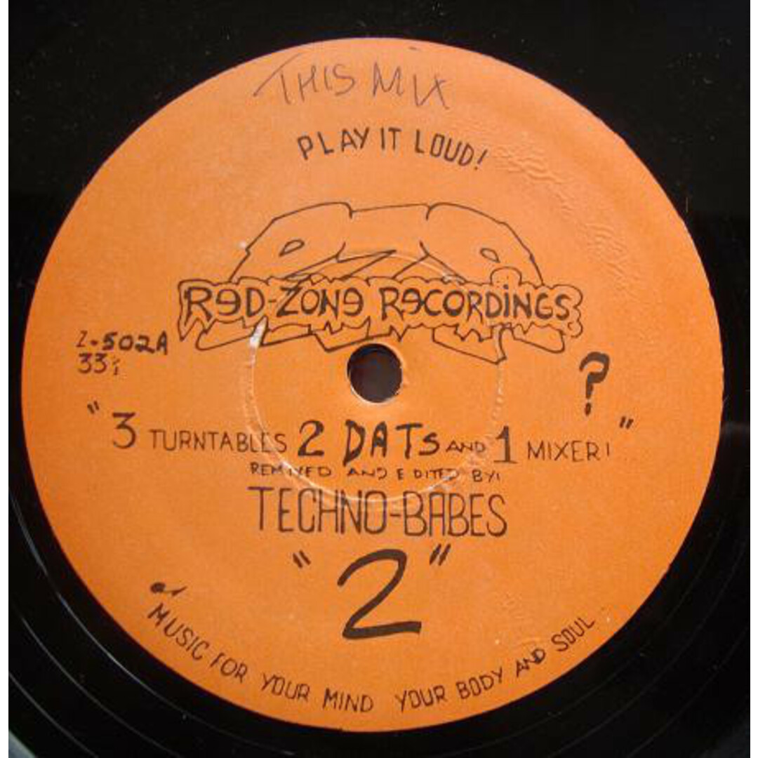米12” Techno-Babes ”2” : 3 Turntables 2 DATs And 1 Mixer!... Z502 Red-Zone Recordings /00250 エンタメ/ホビーのエンタメ その他(その他)の商品写真