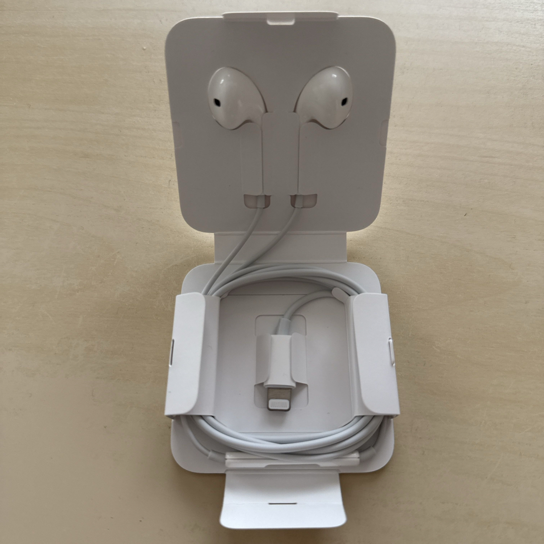 Apple - iPhone 純正イヤホン 未使用の通販 by おーちゃん⭐︎'s Apple - iPhone 純正イヤホン 未使用の通販 by おーちゃん⭐︎'s