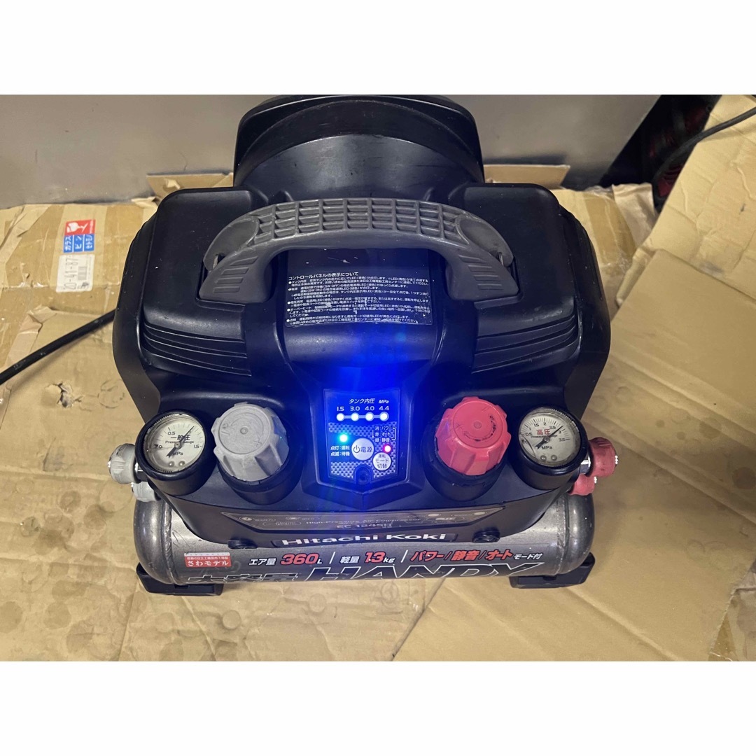 中古 日立エアーコンプレッサーEC1245H軽搬型HiKOKIの通販 by 中古 日立エアーコンプレッサーEC1245H軽搬型HiKOKIの通販 by