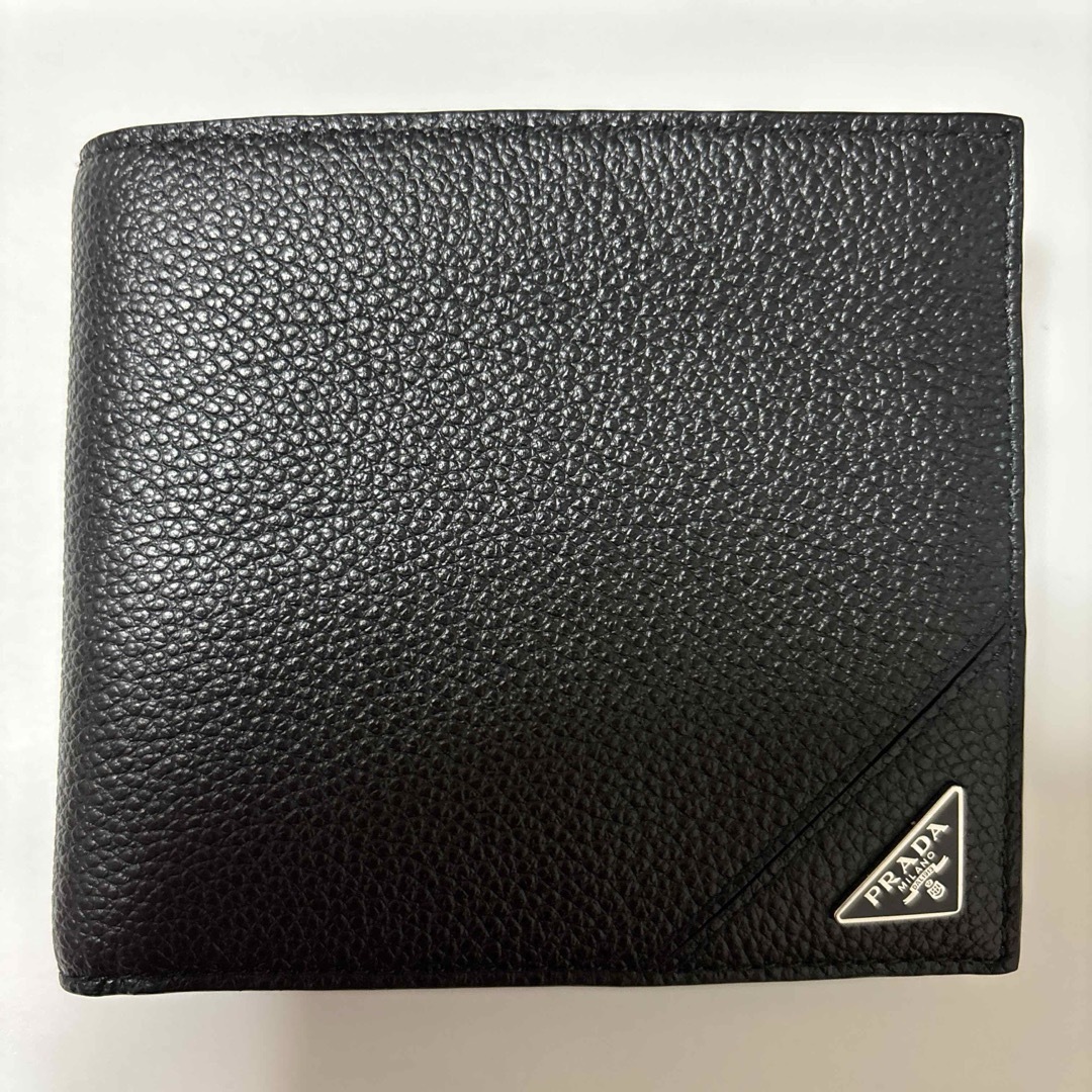 未使用/新品.PRADA プラダ2MO513 二つ折り財 トライアングルロゴ 未使用/新品.PRADA プラダ2MO513 二つ折り財 トライアングルロゴ