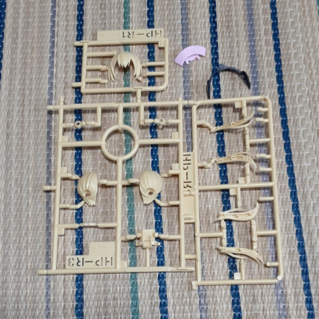 BANDAI(バンダイ)の30MS エイダーコスチューム ヘアパーツ エンタメ/ホビーのおもちゃ/ぬいぐるみ(模型/プラモデル)の商品写真