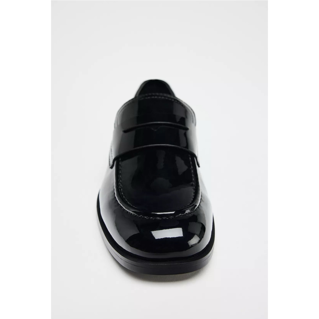 ZARA - 完売品 ZARA エナメル風ローファー 36サイズ(23.5cm)新品 ZARA - 完売品 ZARA エナメル風ローファー 36サイズ(23.5cm)新品
