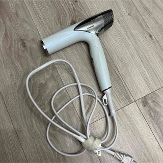 ReFa(ドライヤー)のフリマアイテム一覧 ReFa(ドライヤー)のフリマアイテム一覧