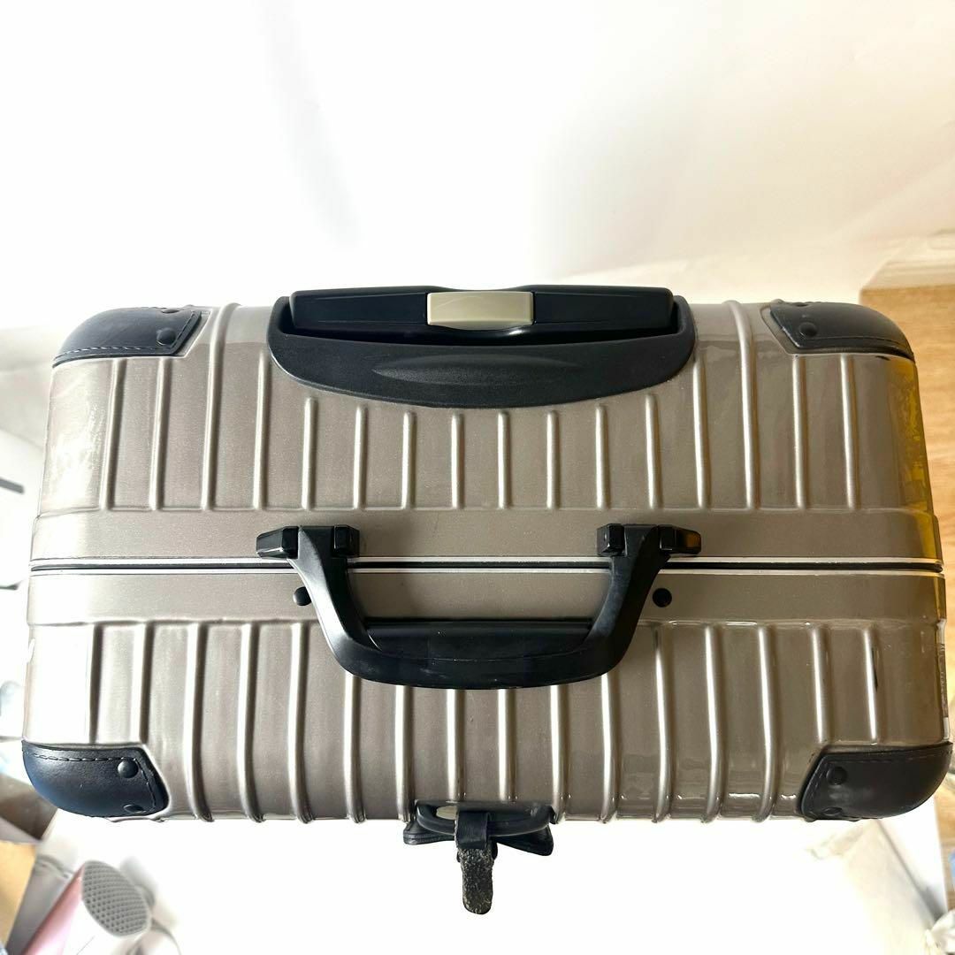 RIMOWA - リモワ 2輪 キャリーケース 中型 60リットル シルバー RIMOWA - リモワ 2輪 キャリーケース 中型 60リットル シルバー