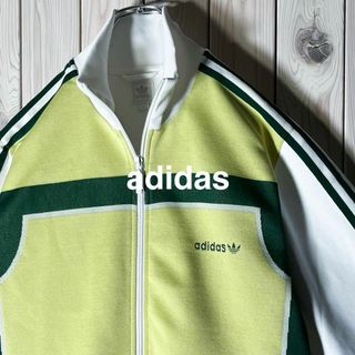 adidas(ジャージ ・ グリーン・カーキ/緑色系)のフリマ adidas(ジャージ ・ グリーン・カーキ/緑色系)のフリマ