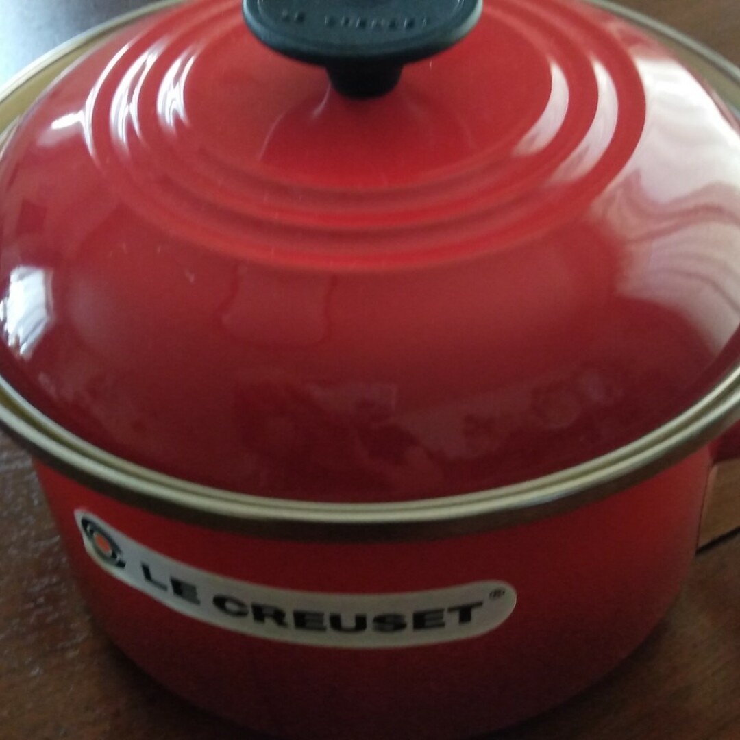 LE CREUSET - ル・クルーゼ✴キャセロール(琺瑯製鍋)20センチの LE CREUSET - ル・クルーゼ✴キャセロール(琺瑯製鍋)20センチの