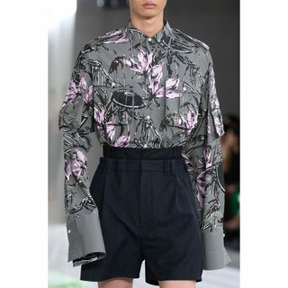 PRADAのフリマアイテム一覧 PRADAのフリマアイテム一覧
