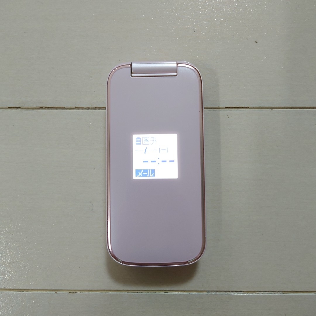 NTTdocomo - 【美品】docomo FOMA らくらくホンベーシック4 F NTTdocomo - 【美品】docomo FOMA らくらくホンベーシック4 F